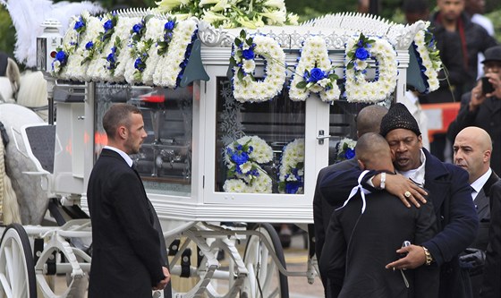 Londýn pohbívá Marka Duggana (9. srpna 2011)