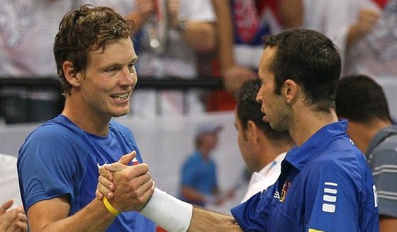 V nominaci na baráový duel v Rumunsku nechybí oba nejlepí etí tenisté Tomá Berdych (vlevo) a Radek tpánek.