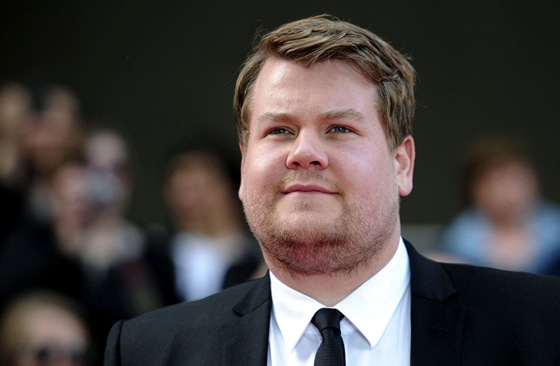 Herec James Corden dorazí do eských kin s inscenací Sluha dvou pán.