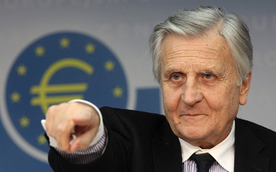 éf ECB Jean-Claude Trichet vyzval Itálii, aby zaala plnit úsporný plán, k