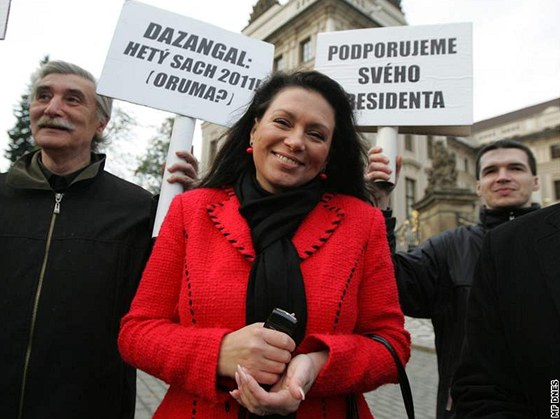 Jana Boboíková na demonstraci za podporu prezidenta v íjnu 2010