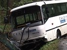 Nehoda auta s autobusem u Vamberku