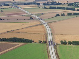 Z Kromíe do Hulína je od roku 2010 v provozu nový úsek dálnice D1 s