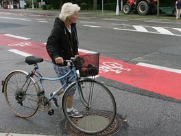 Cyklopruhy na na td SA v Hradci Krlov. 