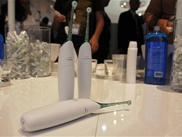 Philips SoniCare AirFloss - zubn ni budoucnosti