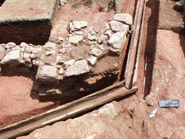 Archeologick vykopvky v arelu renesannho pivovaru v Lomnici nad Popelkou