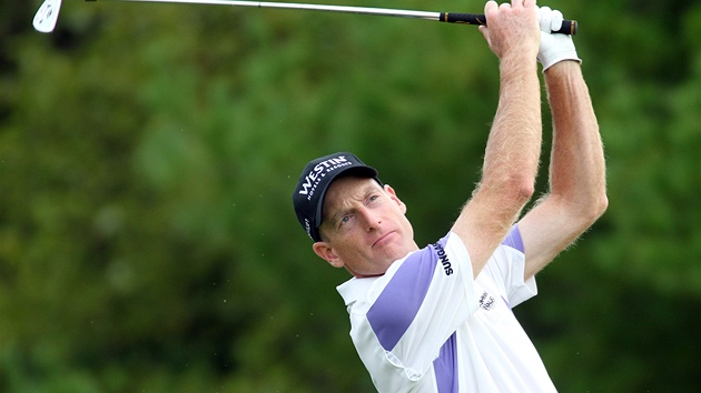 ČERNÝ KŮŇ. Jim Furyk musí na Deutsche Bank Championship zabrat, aby mohl ČERNÝ KŮŇ. Jim Furyk musí na Deutsche Bank Championship zabrat, aby mohl
