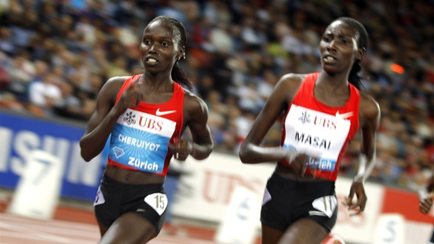 Vivian Cheruiyotová a Linet Masaiová  na mítinku Diamantové ligy v Curychu. 