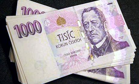 Pachatelé vyrobili desítky bankovek tisícikorunové hodnoty. (Ilustraní foto)
