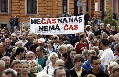 Demonstrace ve Varnsdorfu kvli neklidnmu souit s Romy (17. z 2011)