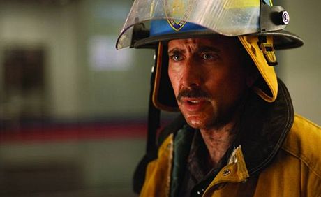 Nicolas Cage ve filmu World Trade Center (2006) 