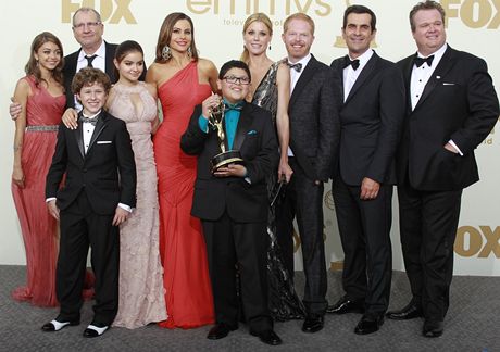 Emmy 2011 - zstupci sitkomu Takov modern rodinka, kter zvtzil v kategorii