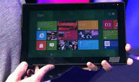 Tablet s procesorem ARM bící na Windows 8