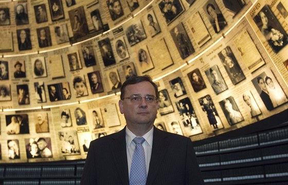 Premiér Petr Neas pi návtv jeruzalémského památníku obtem holokaustu (15....