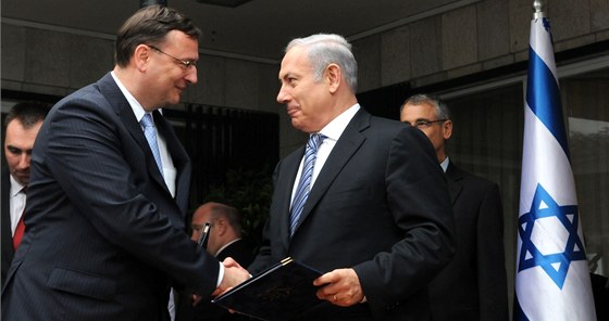 eský premiér Petr Neas pi setkání se svým izraelským protjkem Benjaminem