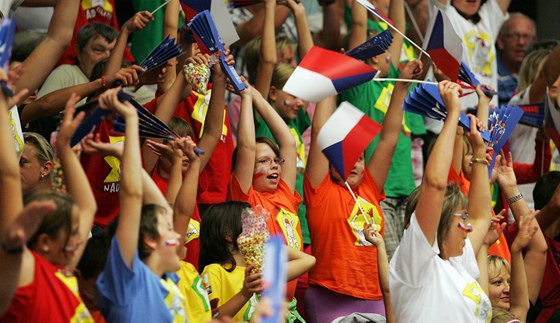 HURÁÁÁ! etí volejbalisté uhráli proti Portugalsku dalí bod - k radosti