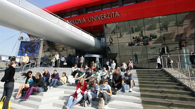 Masarykova univerzita otevela 24 pavilon nového kampusu v Bohunicích.