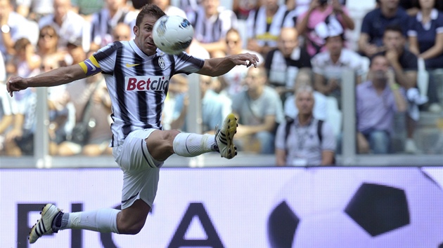hrá Juventusu Turín Alessandro Del Piero v zápase série A proti Parm