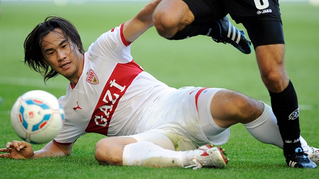 Japonský fotbalista indi Okazaki ze Stuttgartu.