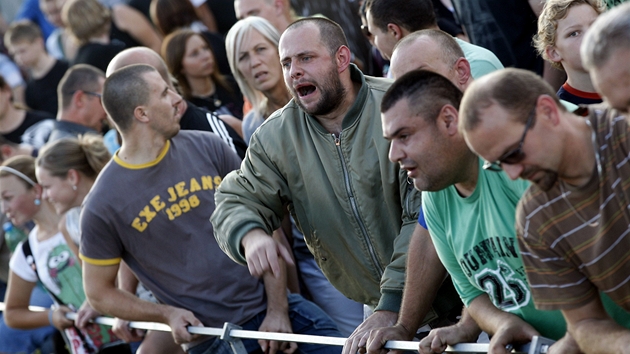Protiromská demonstrace ve Varnsdorfu (10. září 2011) Protiromská demonstrace ve Varnsdorfu (10. září 2011)