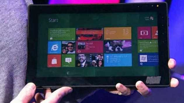 Tablet s procesorem ARM bící na Windows 8