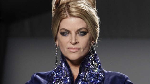 Kirstie Alley se na Fashion Weeku v New Yorku pedvedla coby modelka.