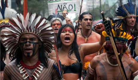Protest proti stavb pehrady Belo Monte v Brazílii (29. záí 2011)