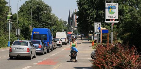 Informaní tabule v Beclavi stály radnici v lét roku 2010 pes dva miliony korun. Ilustraní foto