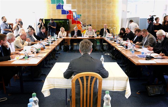 Hynek Chudárek hovoí k Rad T pi volb generálního editele (21. záí 2011)