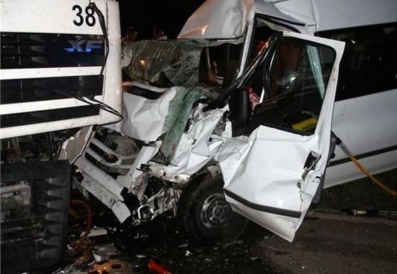 Nehoda nákladních aut. Ilustraní snímek