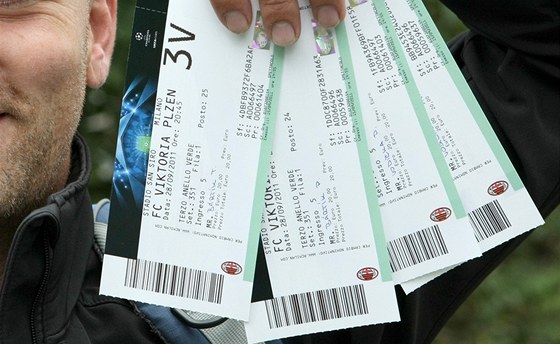 Podvodníci se snaí prodávat falené lístky na fotbalovou Ligu mistr.