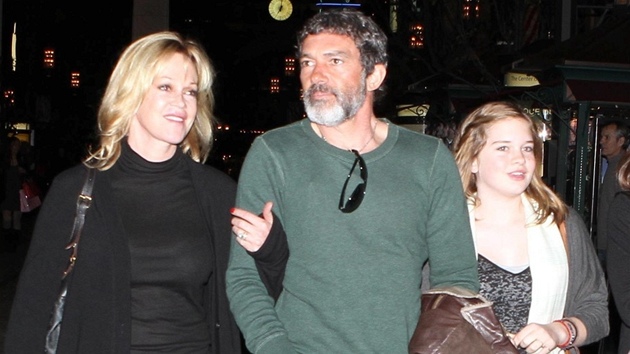 Melanie Griffithová, Antonio Banderas a jejich dcera Stella v roce 2010