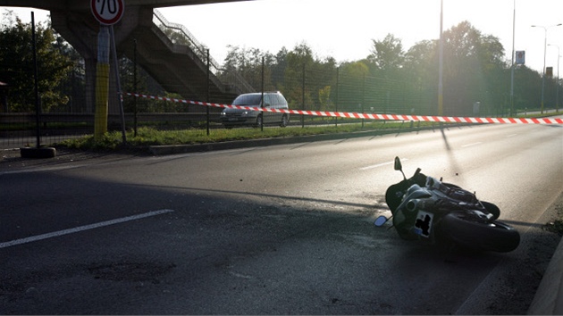 Tragická nehoda mladého motorkáe v Karlových Varech. (28. záí 2011)