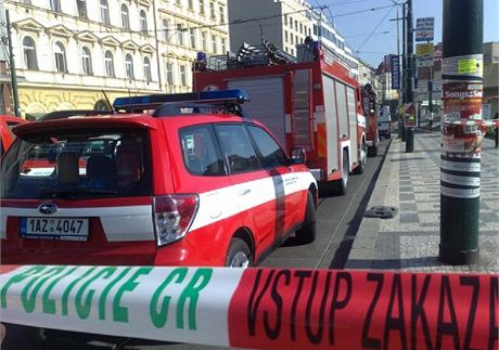 Anonym ohlásil bombu na nádraí v Domalicích a poár domu ve Kdyni. Záchranái vyjídli zbyten. Ilustraní snímek