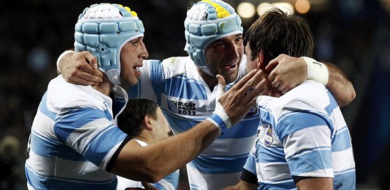 Argentintí ragbisté se mohou radovat i z úspchu na diplomatickém poli. Zahrají si v prestiním Rugby Championship.