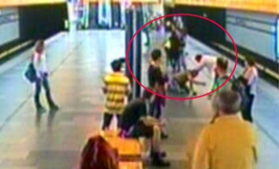 Napadení cestujícího ve stanici metra Palmovka