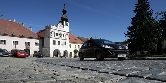 Propadající se námstí ve Volyni má za sebou rekonstrukci za sedm milion