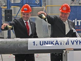 Generální editel firmy Vítkovice Machinery Group Jan Svtlík (vpravo) se