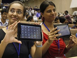 Indick tablet Aakash od firmy DataWind za 35 dolar pro indick studenty