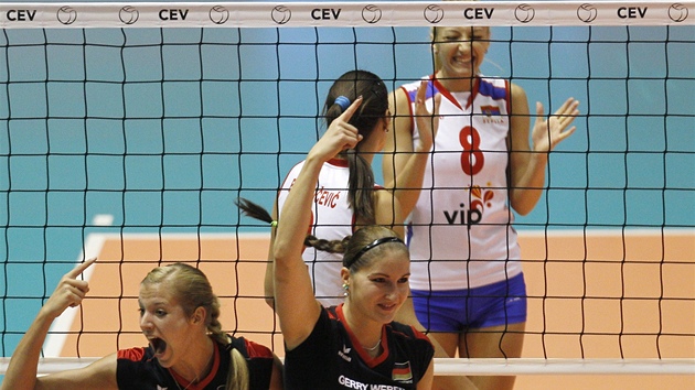 VICHNI SLAVÍ. V tsném finále mistrovství Evropy se radují srbské i nmecké