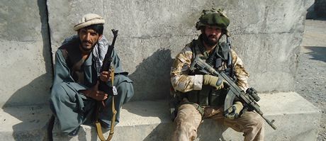 etí vojáci v afghánském okrese Chui