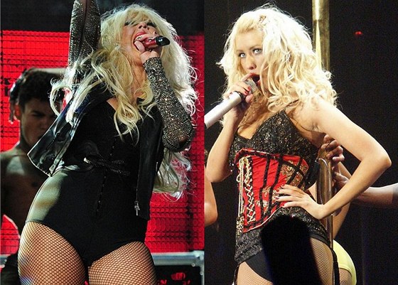 Christina Aguilera v roce 2011 a v roce 2007