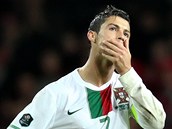 TO SNAD NE... Cristiano Ronaldo, kapitn Portugalska, je natvan, jeho tm