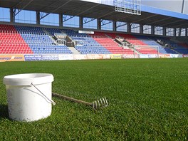 Nové tribuny plzeského fotbalového stadionu.