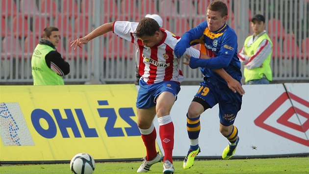 Momentka z duelu Brno - Varnsdorf (v modrém). Momentka z duelu Brno - Varnsdorf (v modrém).