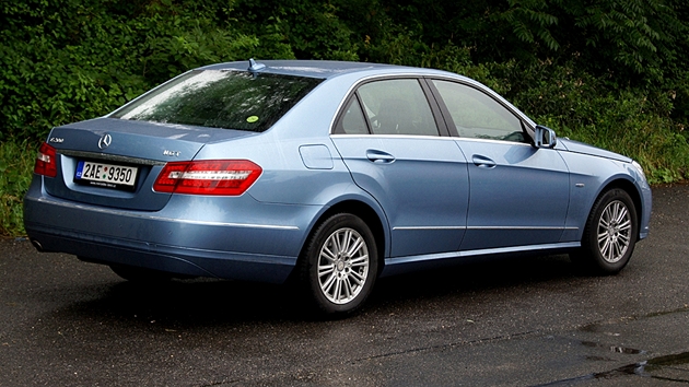 Mercedes E 200 NGT BlueEFFICIENCY