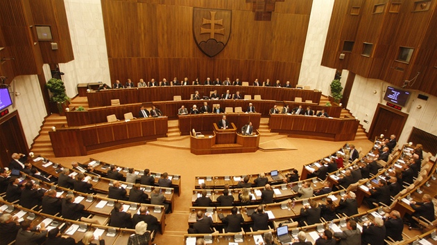 Slovenský parlament bhem hlasování o EFSF (11. íjna 2011)