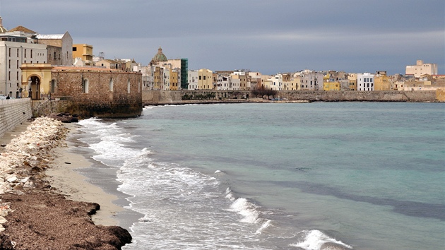 Sicílie, pohled na pevnost Bastione Conca v Trapani Sicílie, pohled na pevnost Bastione Conca v Trapani