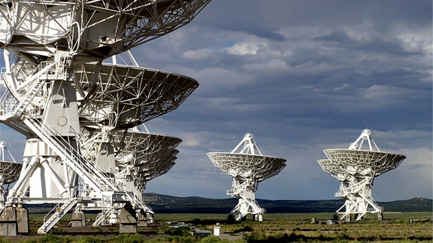 Soustava radioteleskopů VLA (Very Large Array) na pláních sv. Augustina v Novém Soustava radioteleskopů VLA (Very Large Array) na pláních sv. Augustina v Novém