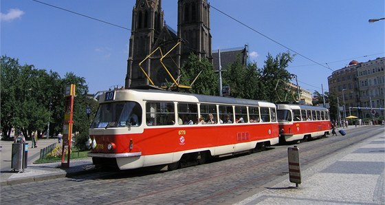 Jedna z praských tramvají dostane na pl roku originální polep.